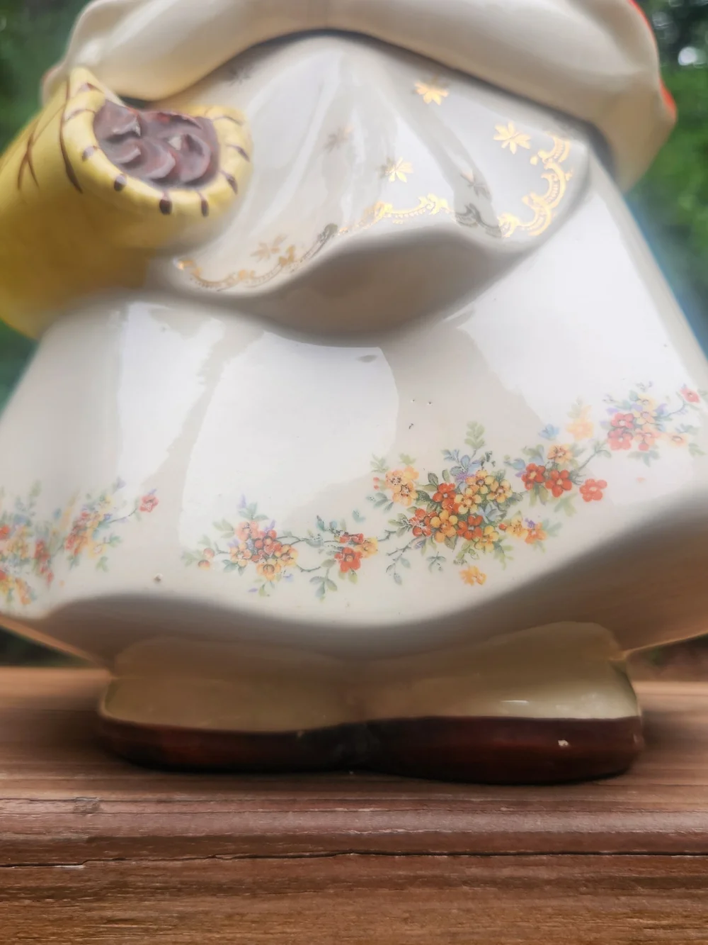 Vintage Hull Pottery / Hull Ware Little Red Riding Hood Cookie Jar #967